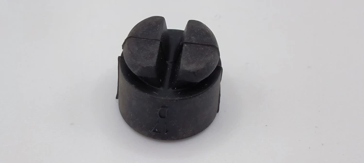 Wspornik osłony cylindra Husqvarna 357XP